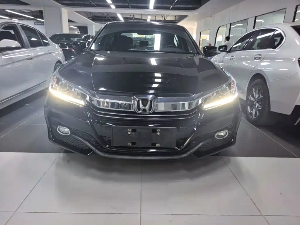 Honda Accord — миниатюра 3