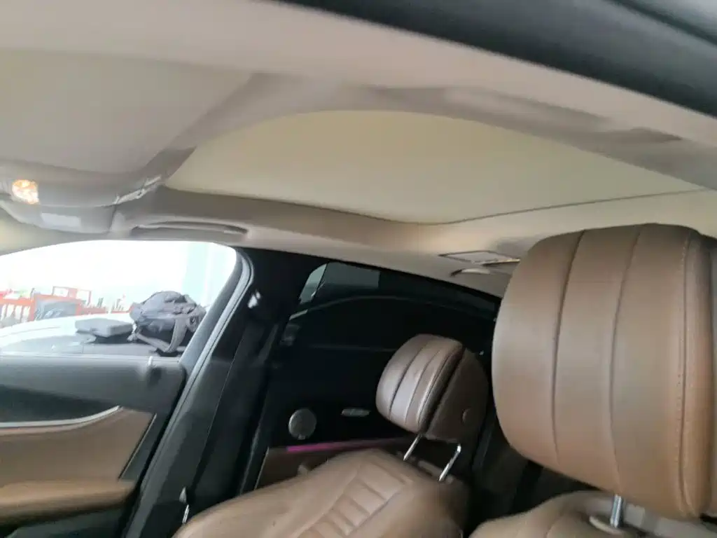 Mercedes-Benz E-Class — миниатюра 18