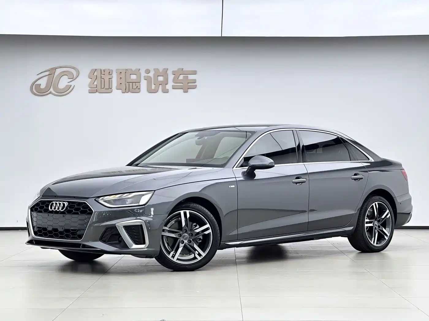 奥迪A4L 2020款 40 TFSI 豪华动感型 2020