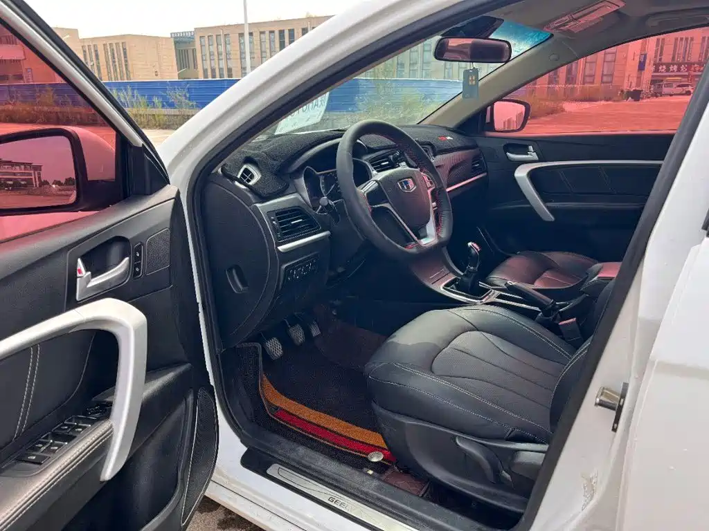 Geely Emgrand — миниатюра 7