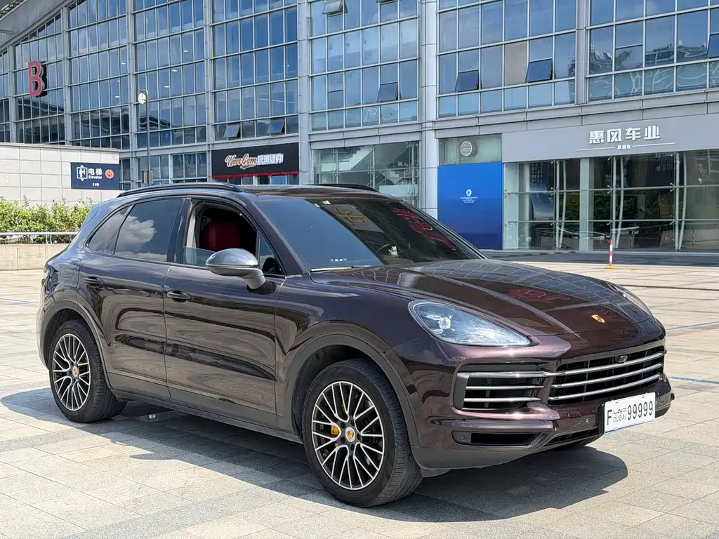 Porsche Cayenne — миниатюра 6