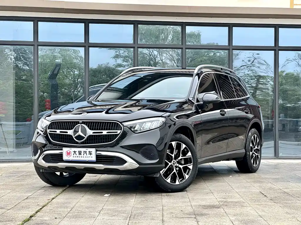 Mercedes-Benz GLC 2023