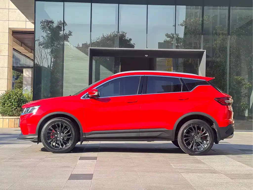 Geely Binyue — миниатюра 7
