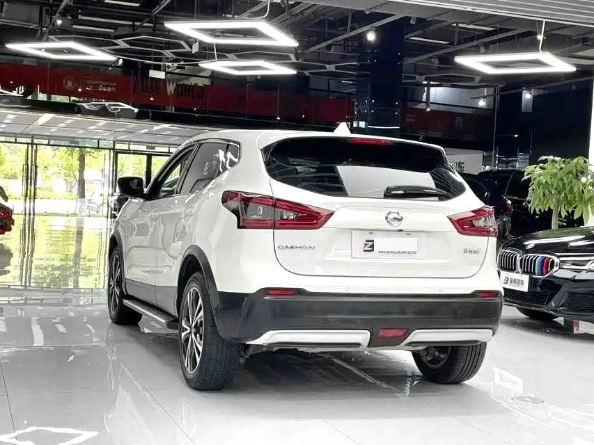 Nissan Qashqai — миниатюра 4