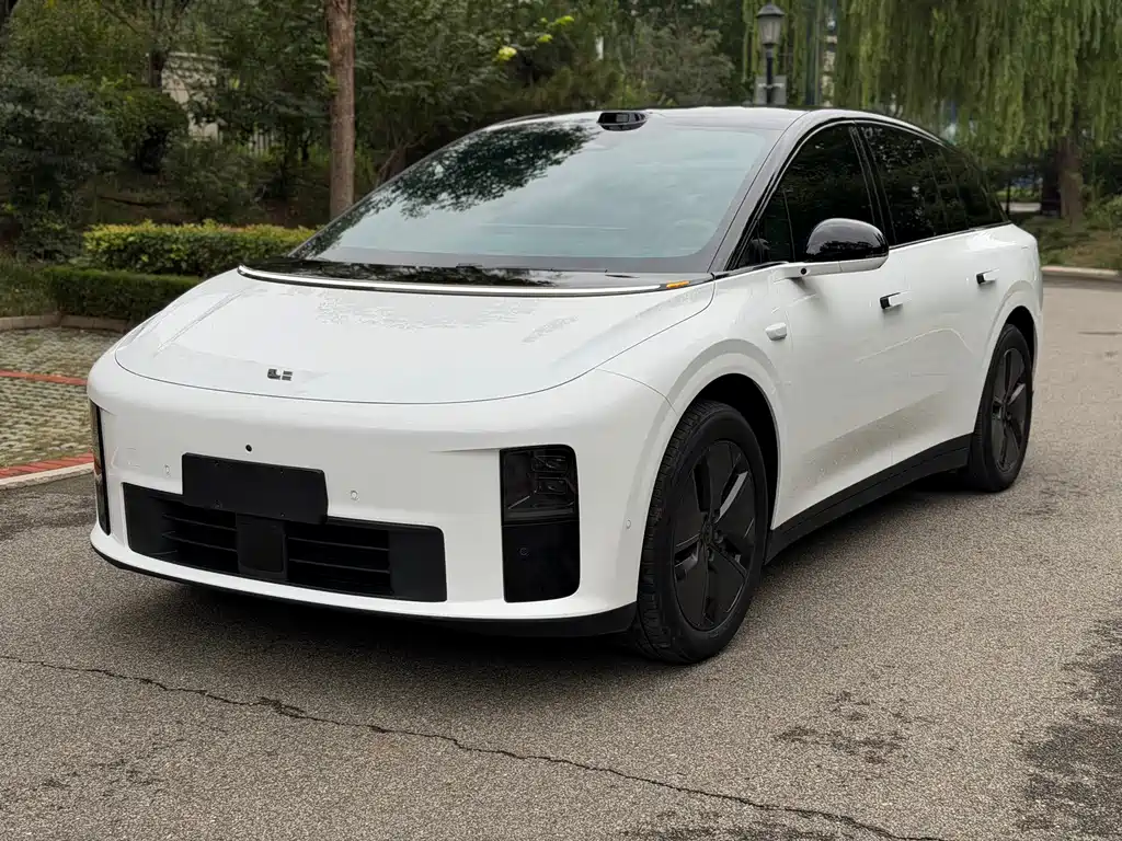 Li Auto Идеальный i6
