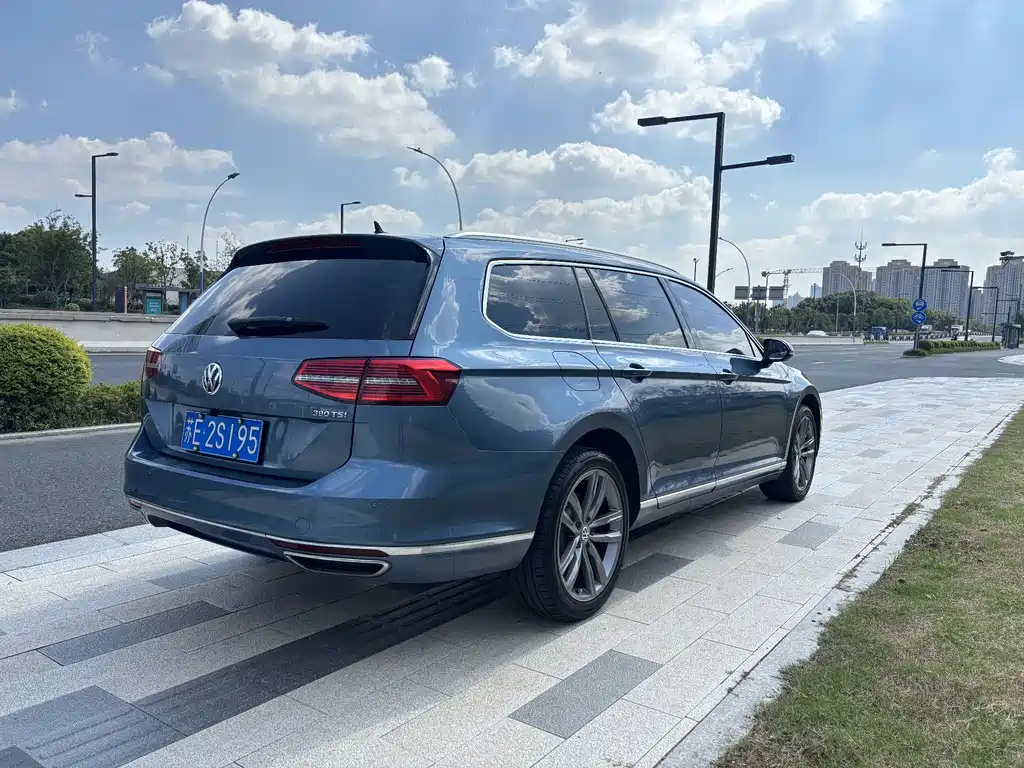 Volkswagen Viloran — миниатюра 5