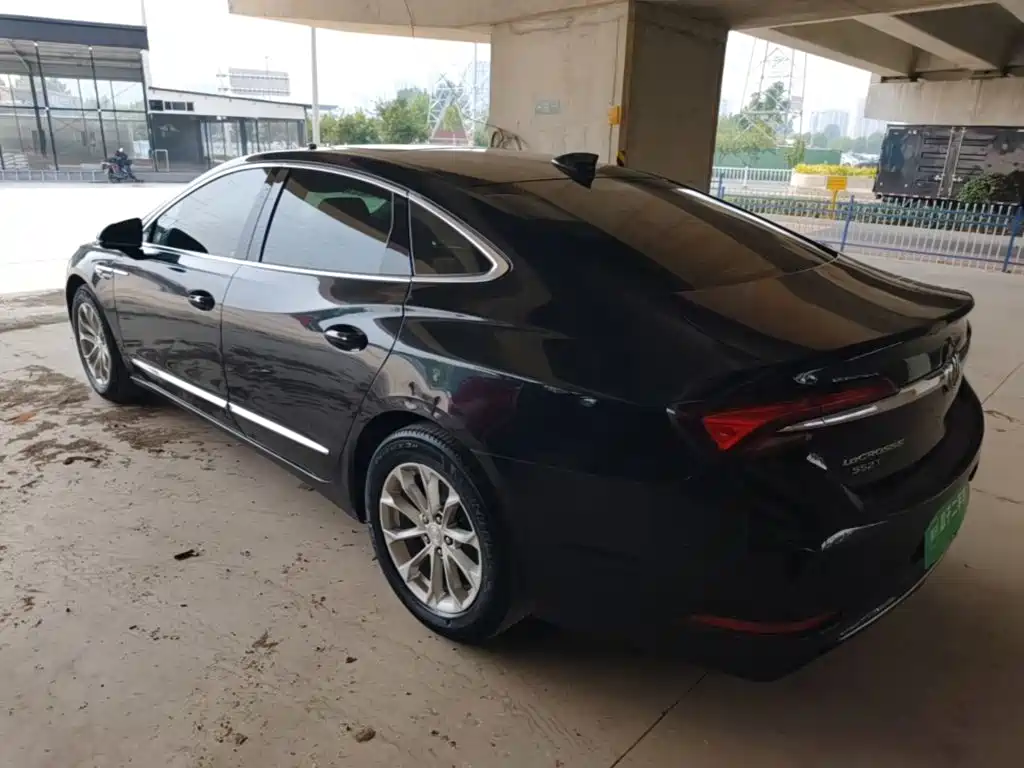 Buick LaCrosse — миниатюра 5