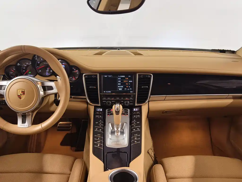 Porsche Panamera — миниатюра 11