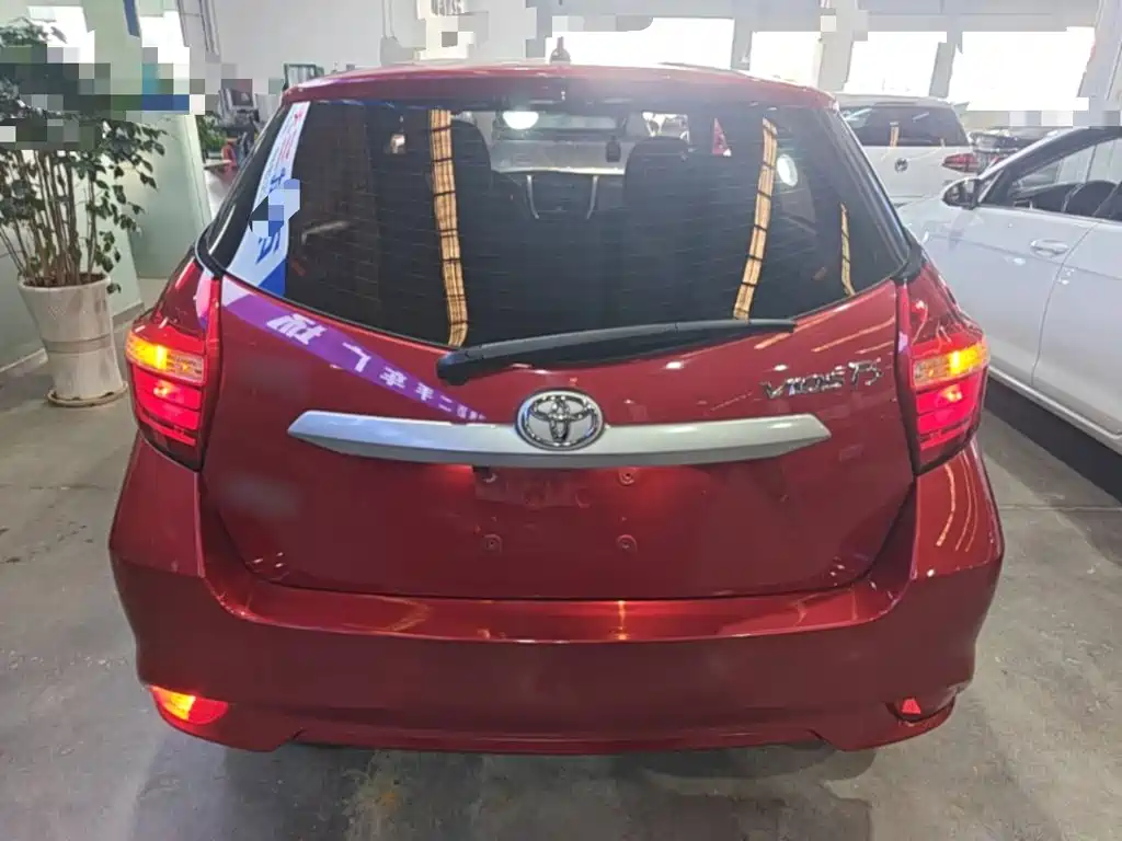 Toyota Vios FS — миниатюра 6