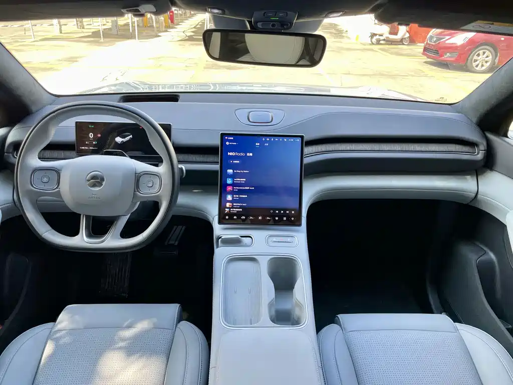 NIO ES6 — миниатюра 17