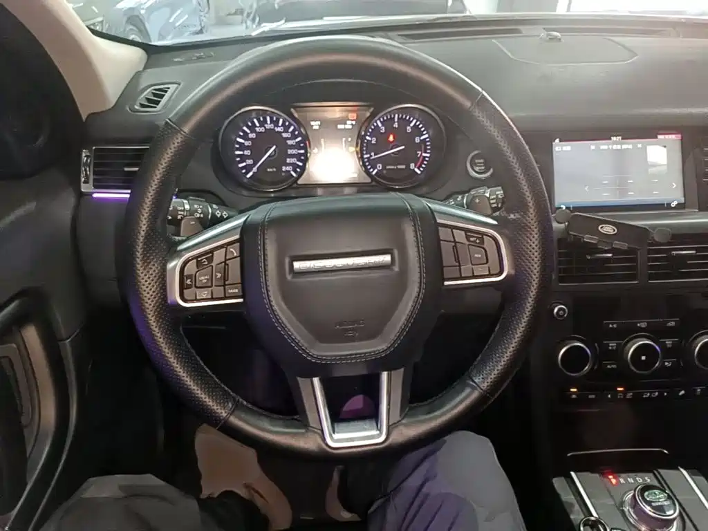 Land Rover Discovery Sport — миниатюра 11