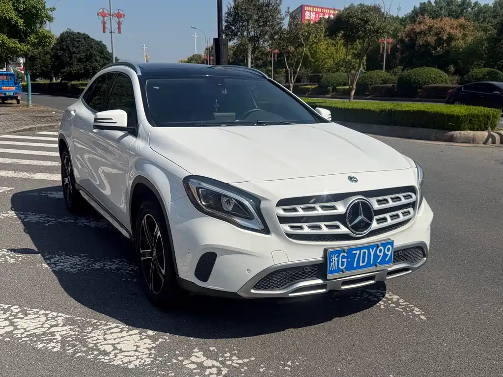 Mercedes-Benz GLA — миниатюра 3