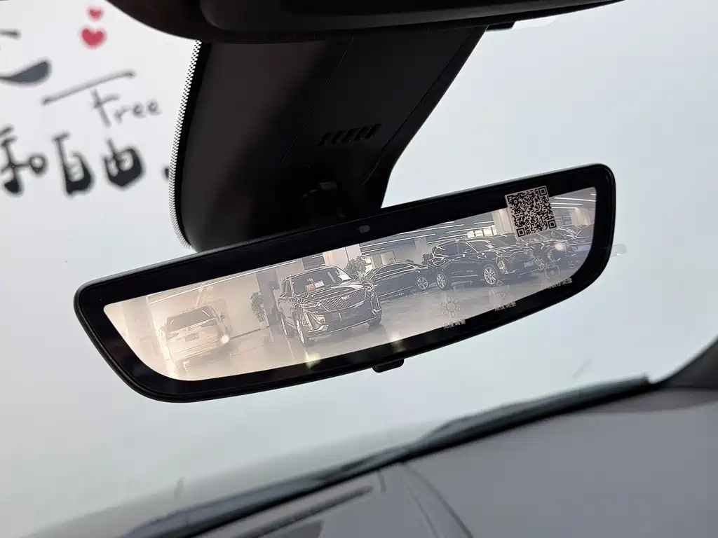 Cadillac XT6 — миниатюра 13