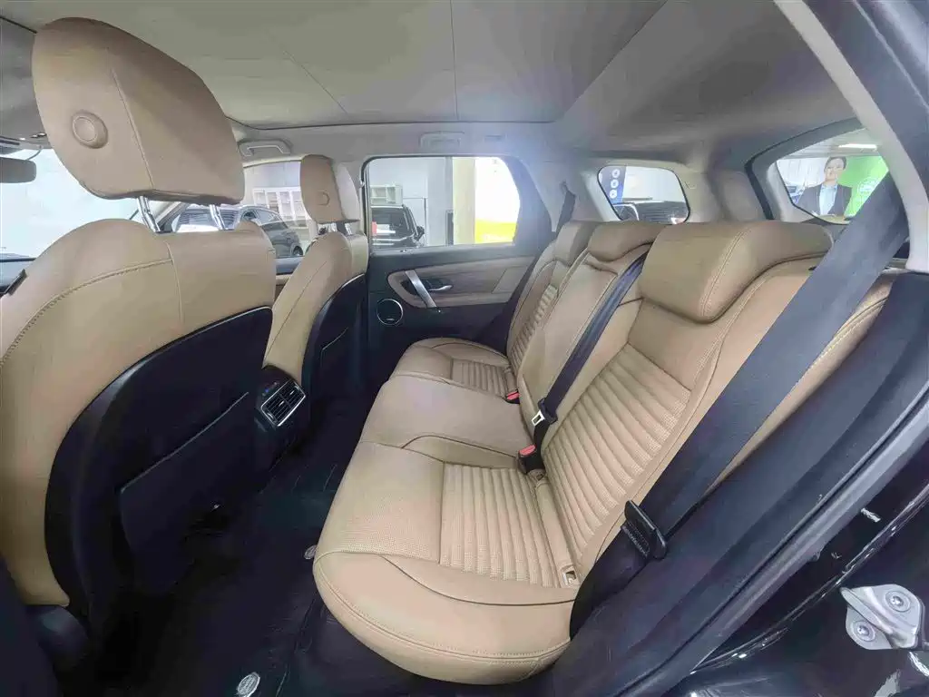Land Rover Discovery Sport — миниатюра 6