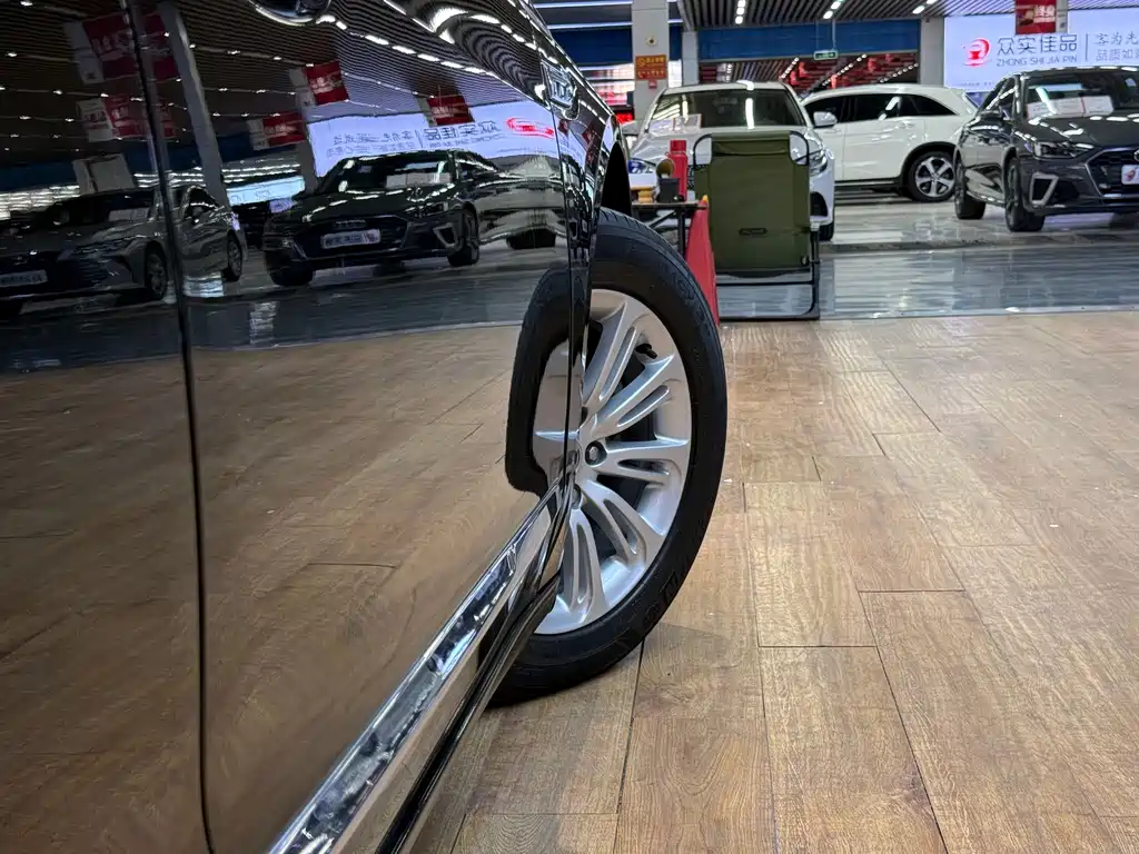 Buick LaCrosse — миниатюра 31