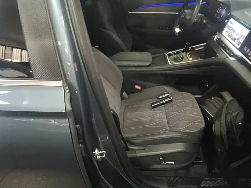 Geely Xingyue L — миниатюра 25