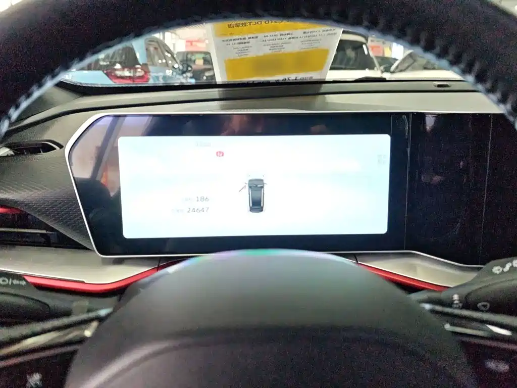 Geely Binyue — миниатюра 5