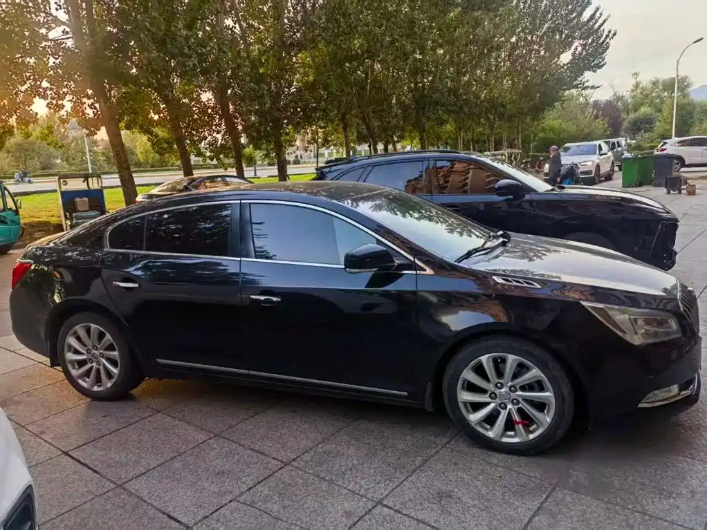 Buick LaCrosse — миниатюра 4