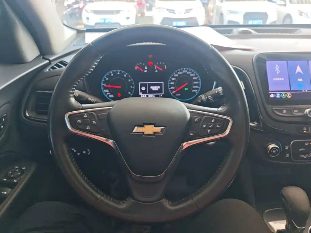 Chevrolet Equinox — миниатюра 11