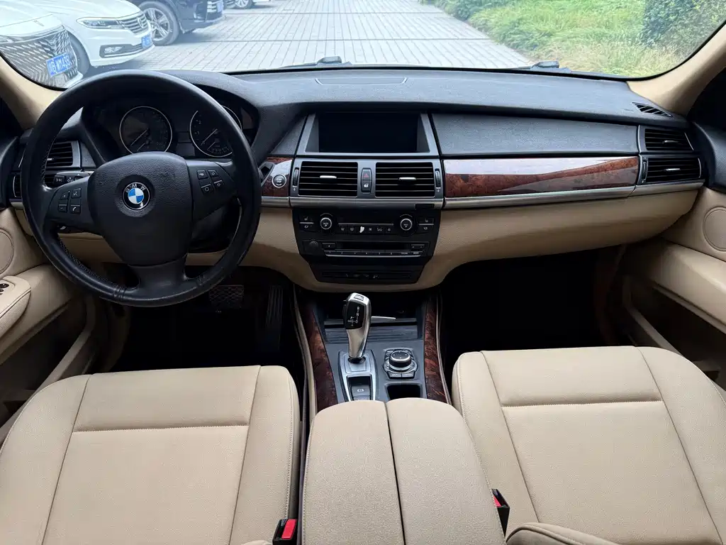 BMW X5 (Import) — миниатюра 3