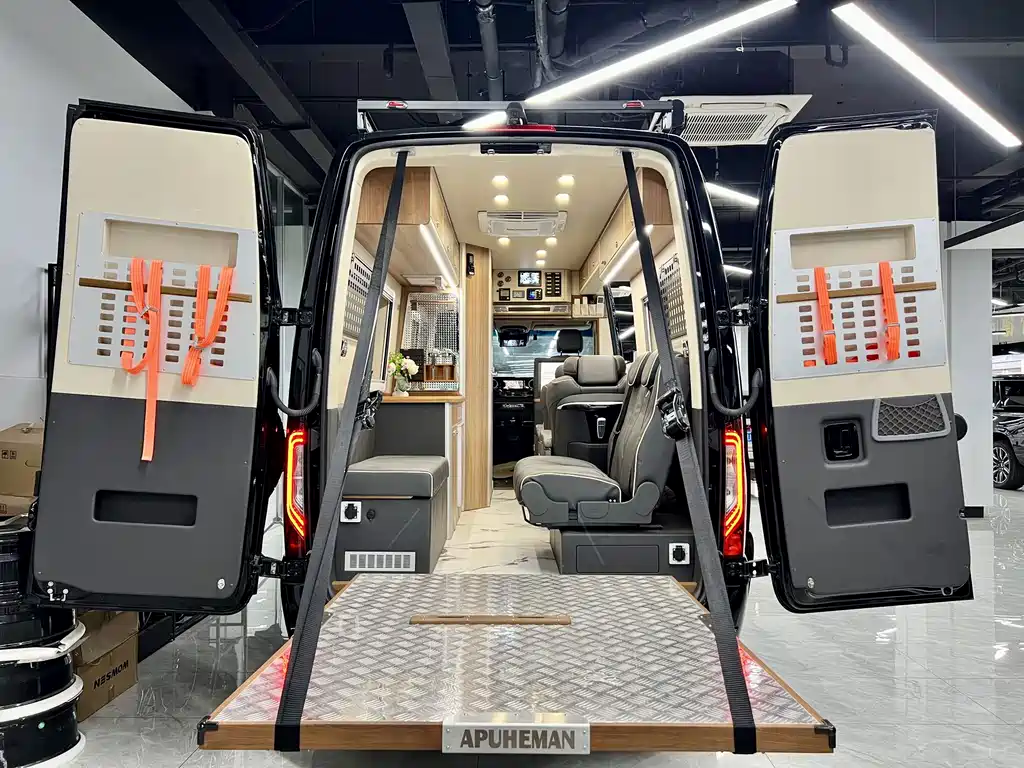 Mercedes-Benz Sprinter — миниатюра 16