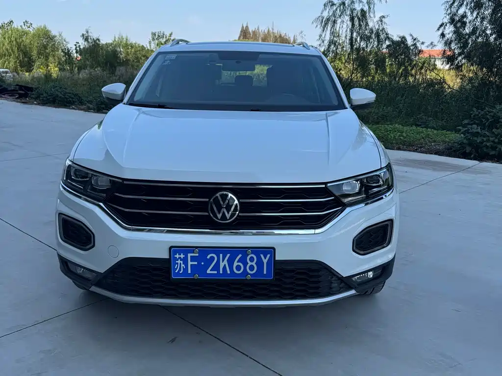 Volkswagen T-Roc — миниатюра 2