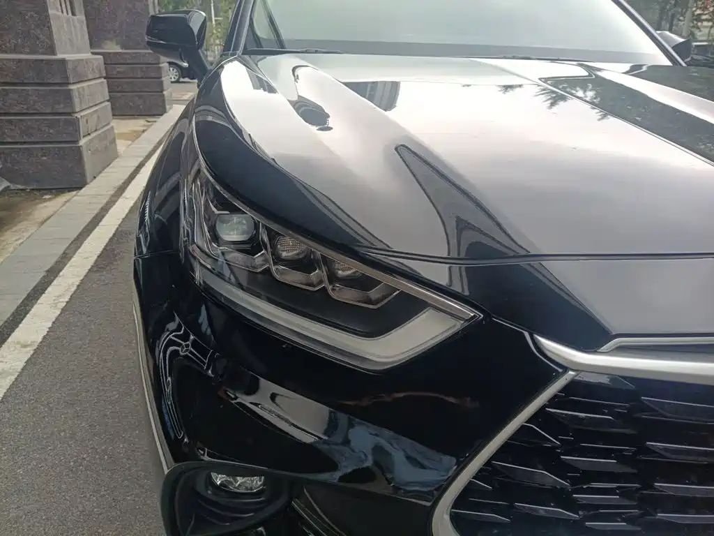 Toyota Highlander — миниатюра 7
