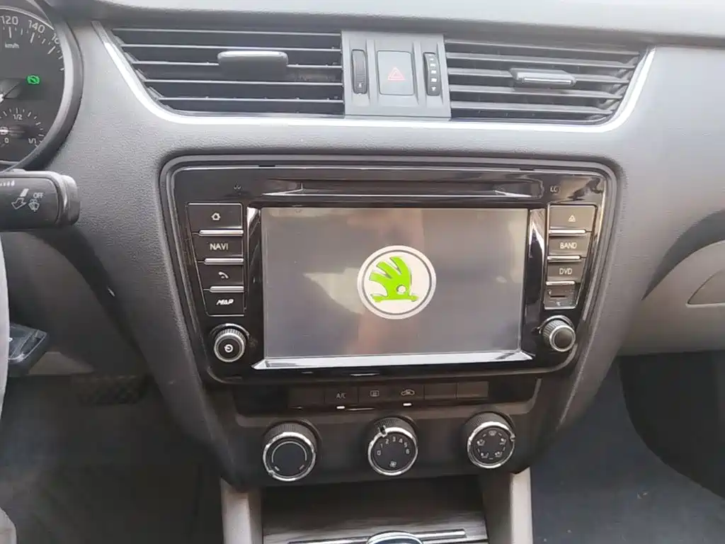 Skoda Octavia — миниатюра 18