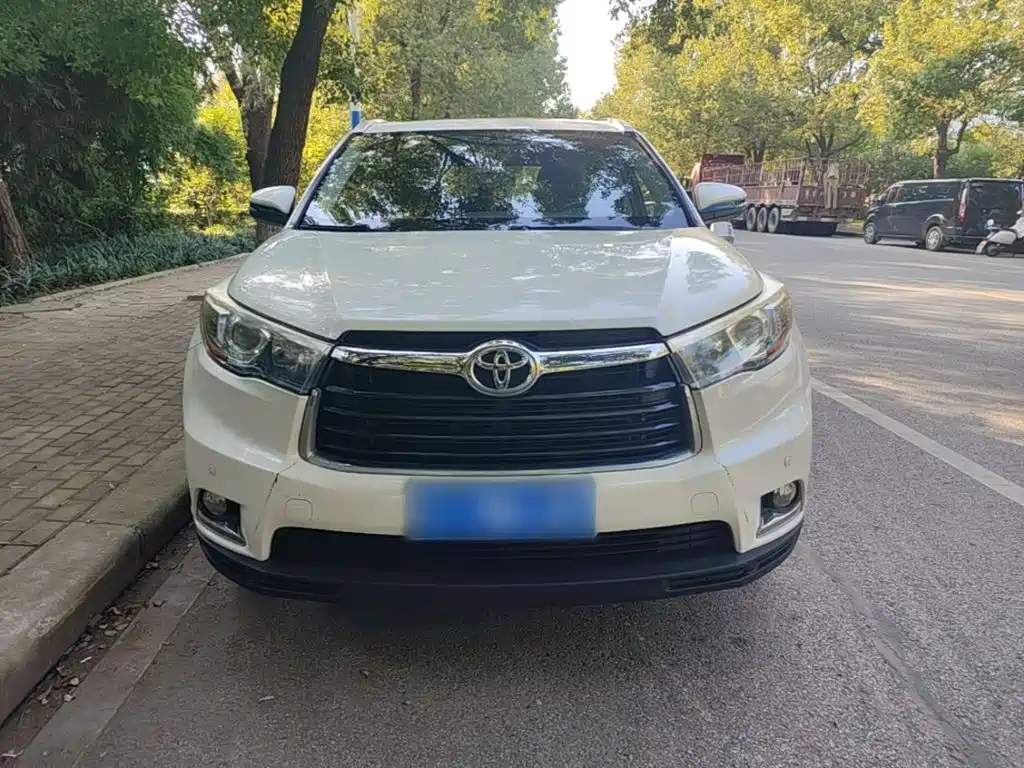 Toyota Highlander — миниатюра 3