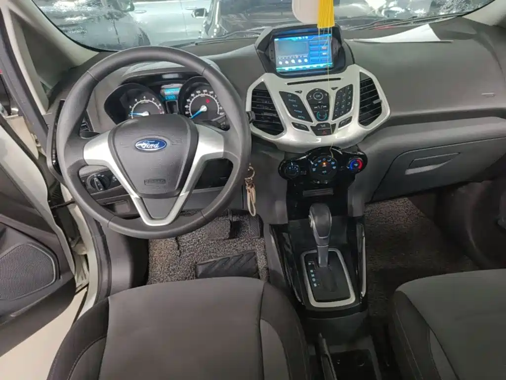 Ford Ecosport — миниатюра 10
