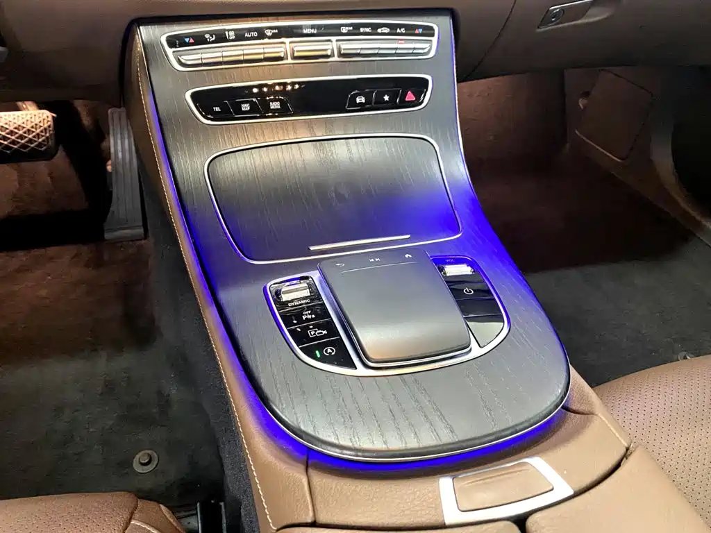 Mercedes-Benz E-Class — миниатюра 15