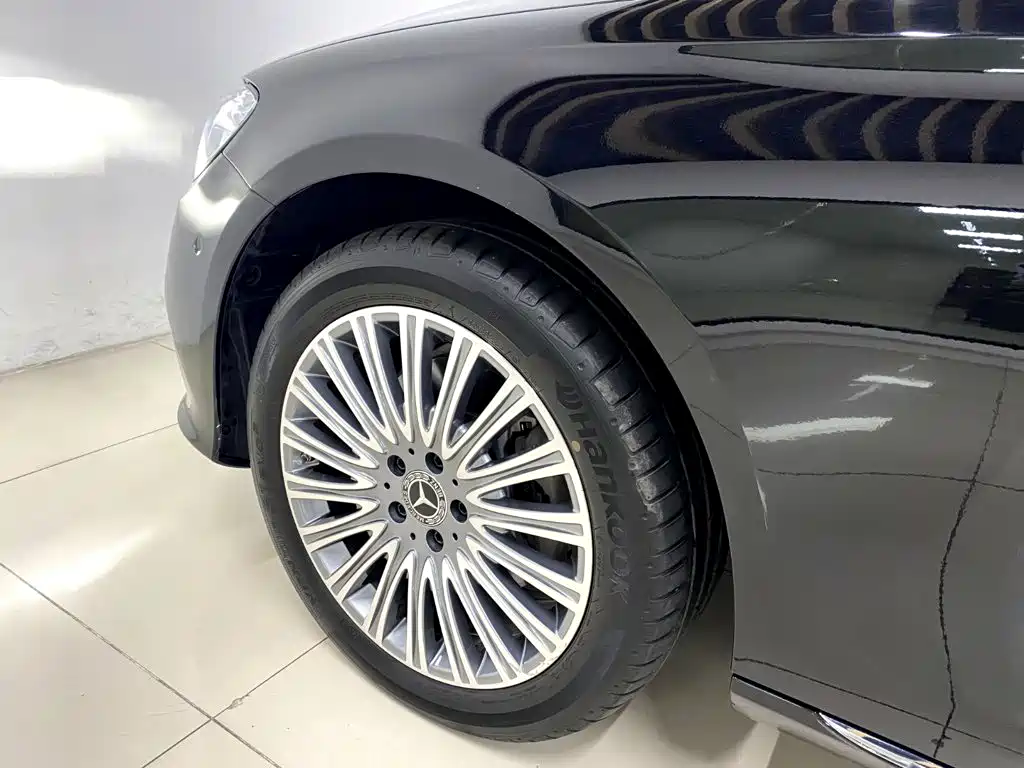 Mercedes-Benz E-Class — миниатюра 19