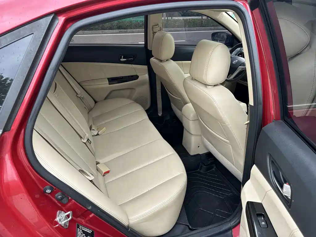 Changan Eado — миниатюра 17