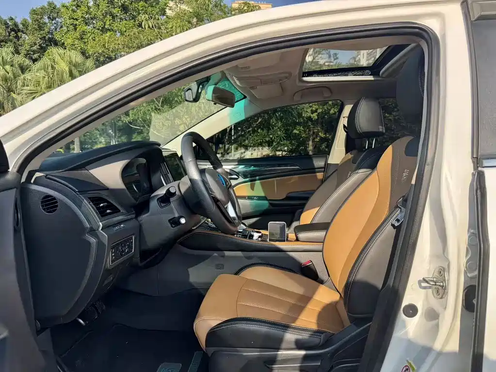 BYD Qin NEV — миниатюра 17