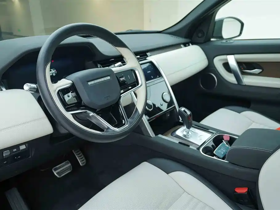 LAND ROVER DISCOVER SPORTS