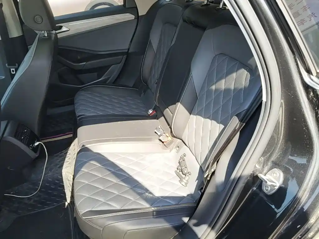 Volkswagen Sagitar — миниатюра 17