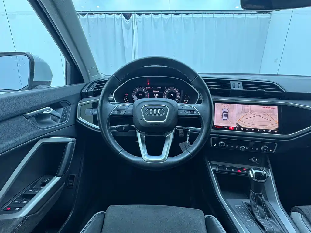 Audi Q3 — миниатюра 12
