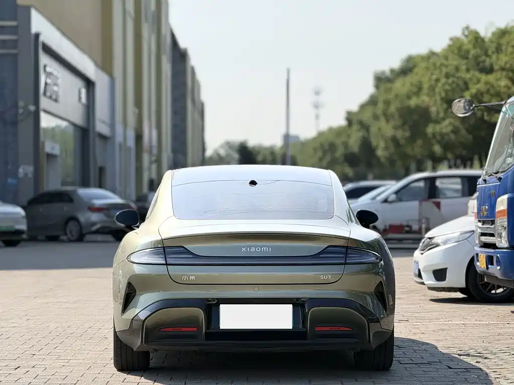 Xiaomi SU7 — миниатюра 4