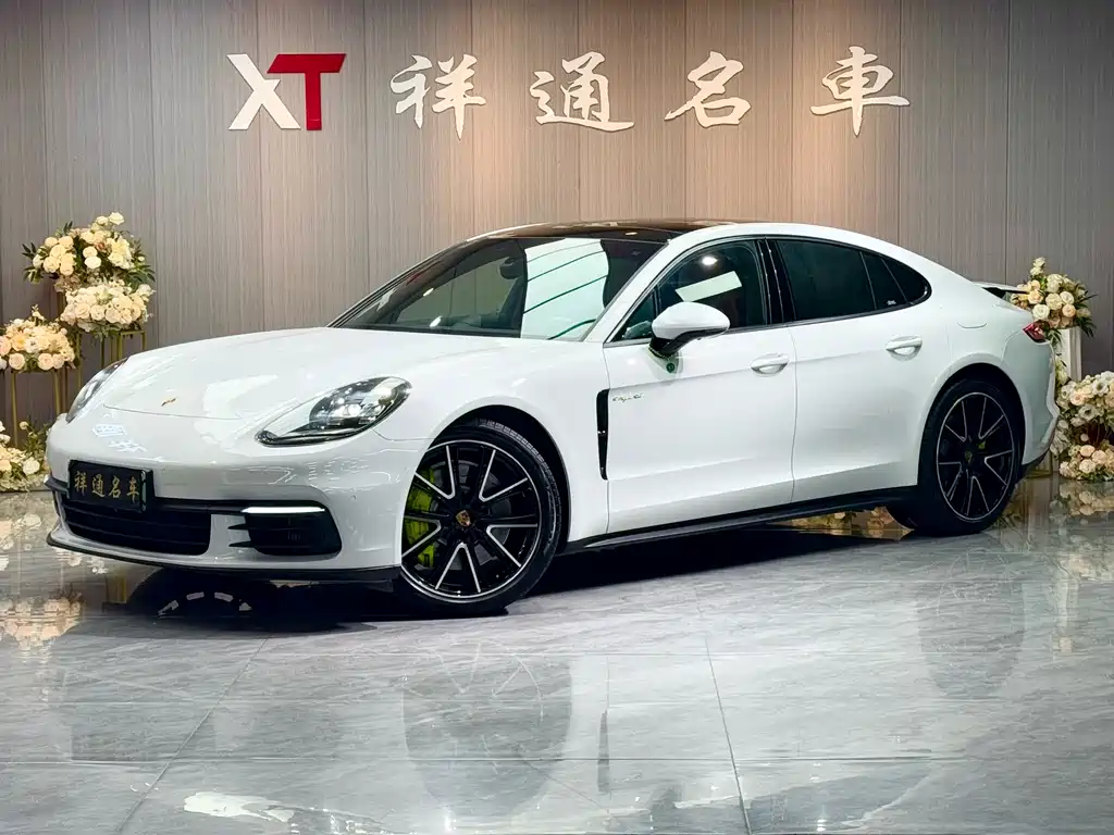 Porsche Panamera Hybrid 2019