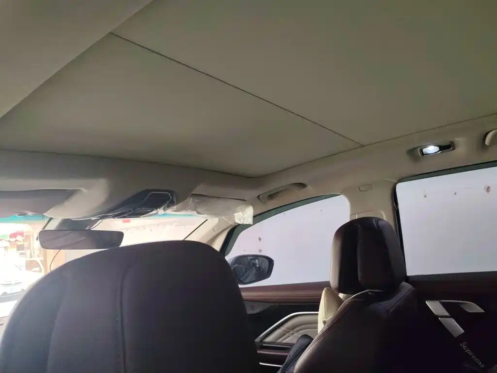 Geely Jia Ji New Energy — миниатюра 8
