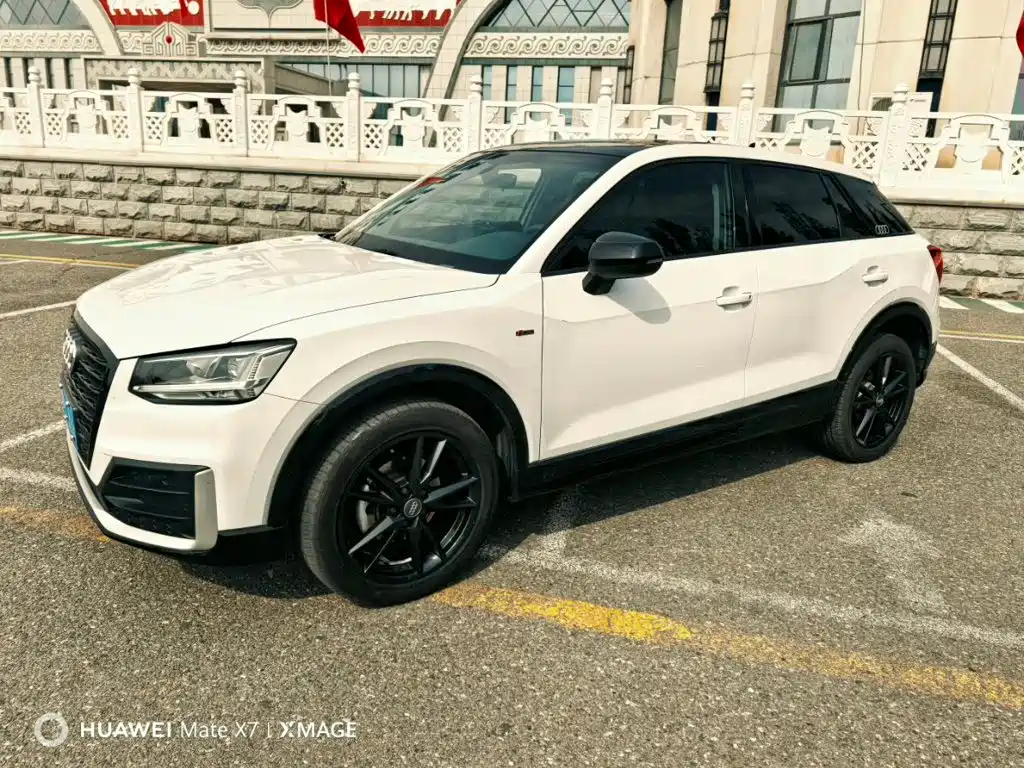 Audi Q2L — миниатюра 2