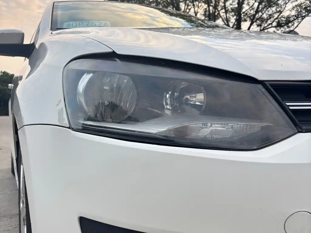 Volkswagen Polo — миниатюра 4