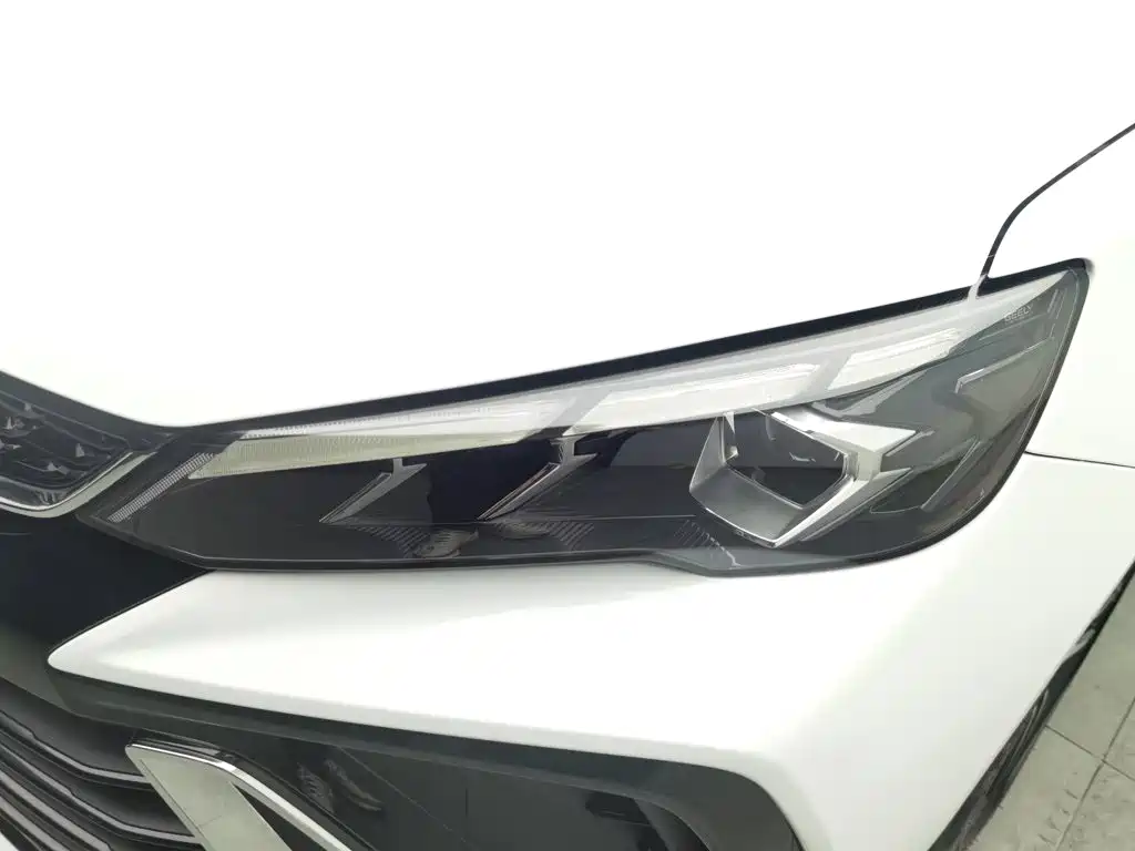 Geely Binrui — миниатюра 7