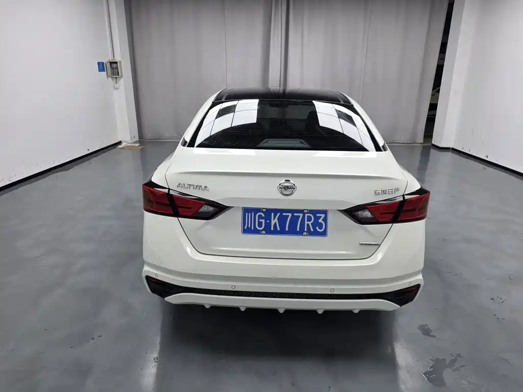 Nissan Teana — миниатюра 8