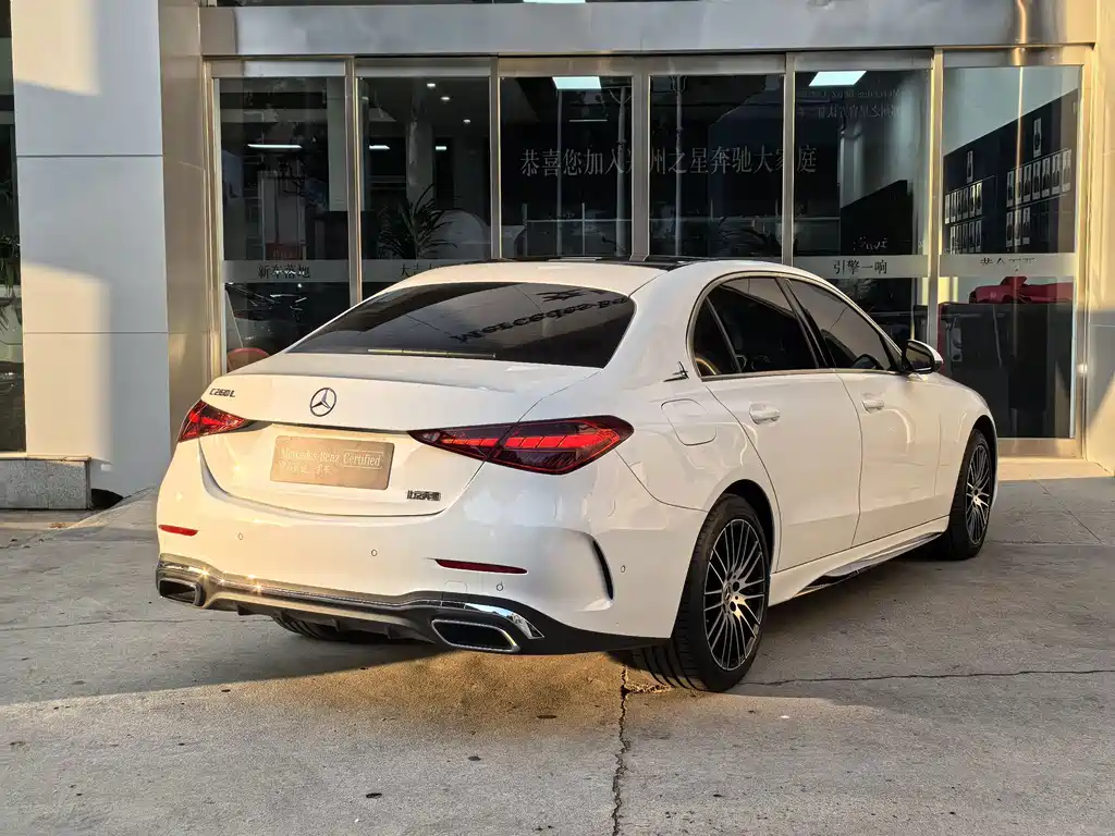 Mercedes-Benz C-Class — миниатюра 10