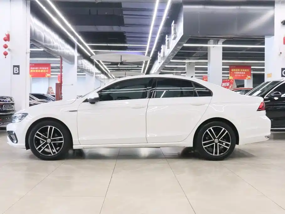 Volkswagen Lamando — миниатюра 3