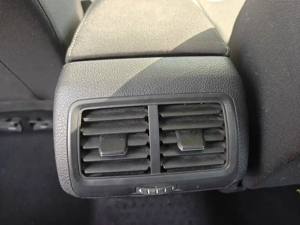 Volkswagen Golf — миниатюра 8
