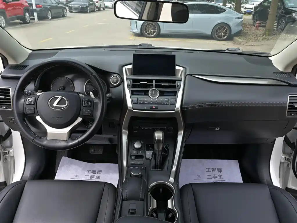 Lexus NX — миниатюра 5