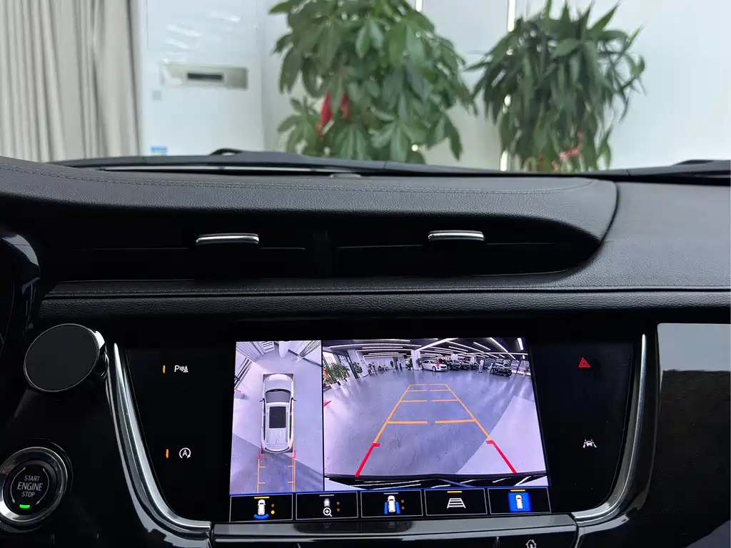 Cadillac XT6 — миниатюра 10