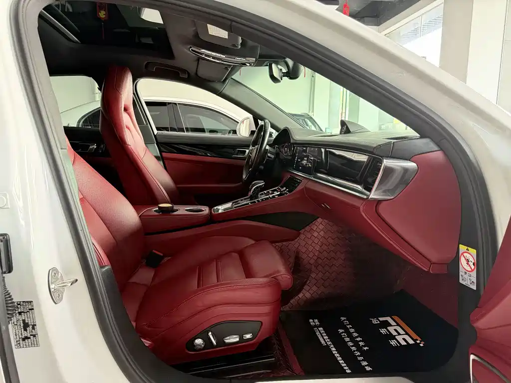 Porsche Panamera Hybrid — миниатюра 8